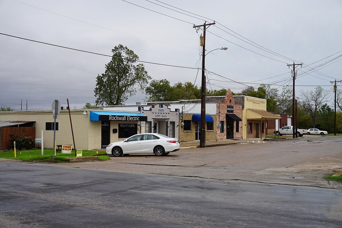 Sell your home in Fate TX - Main Place in downtown Fate