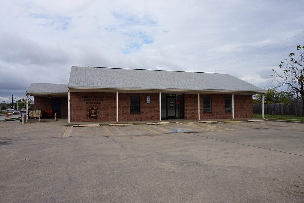 Sell your home in Lavon TX - downtown Lavon post office